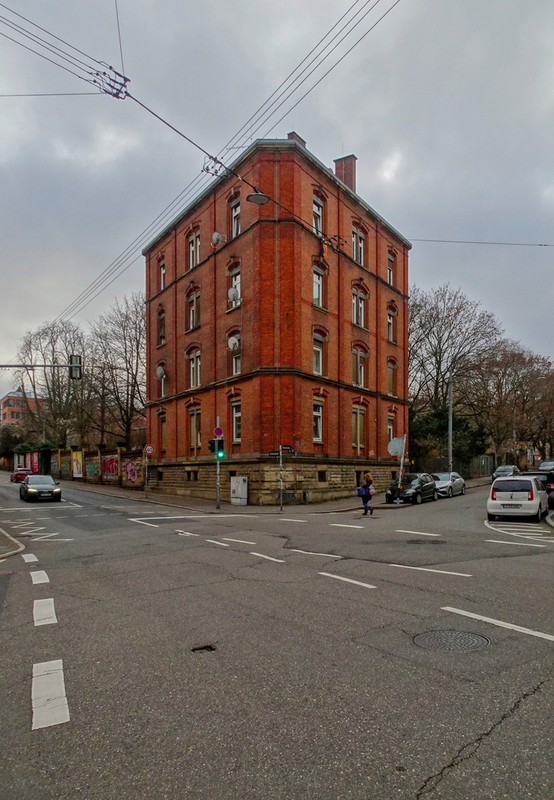 2025-12-22  15-23-35