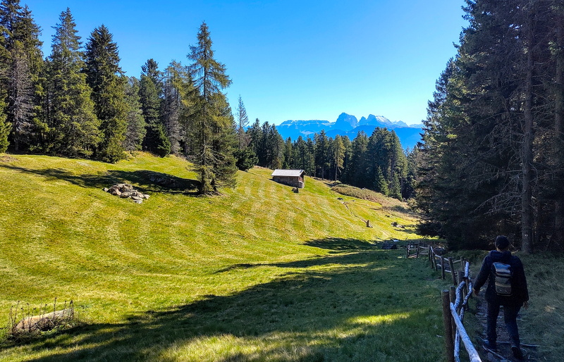 2025-10-02  12-08-00