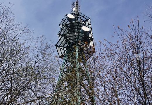 2023-04-10  13-15-50